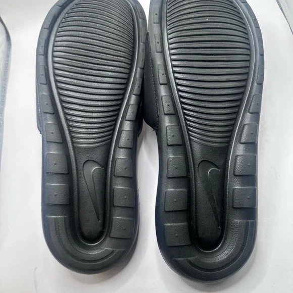 Nike Black and White Men's Sandals. - Picture 3 of 4